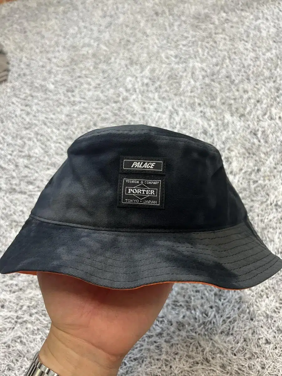 팔라스 포터 버킷햇 Palace porter bucket hat